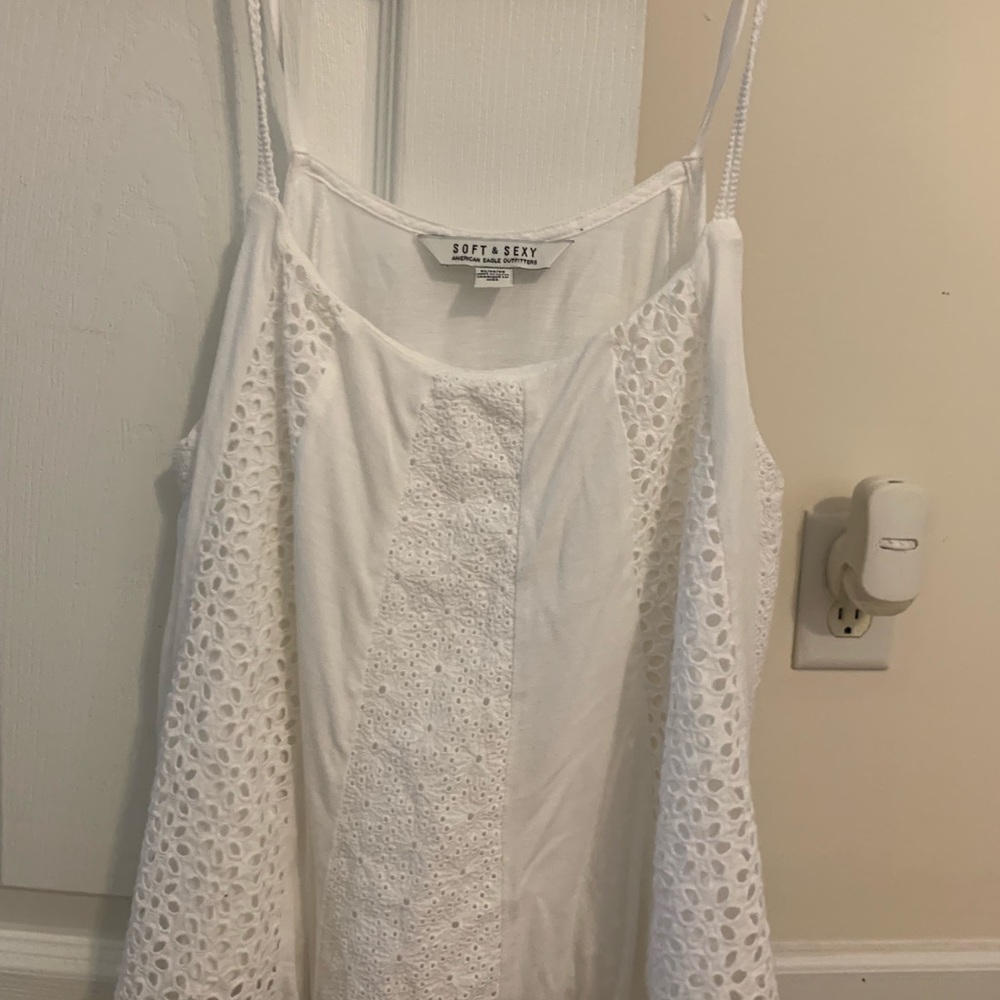 Tank top with flower pattern